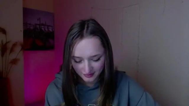 Image 2 of milka_shy Stream on Chaturbate on 17 months ago