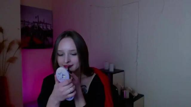 Image 12 of milka_shy Stream on Chaturbate on 17 months ago