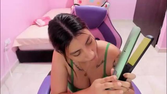 Image 2 of milky__boobs69 Stream on Chaturbate on 2 months ago