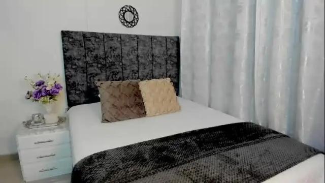 Image 3 of milla_pixxie Stream on Chaturbate on 1 month ago
