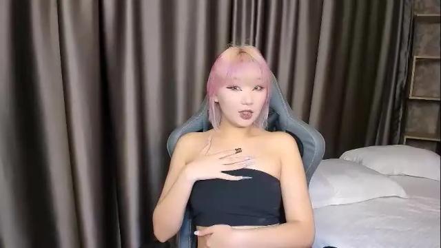 Image 4 of milla_waves Stream on Chaturbate on 1 month ago