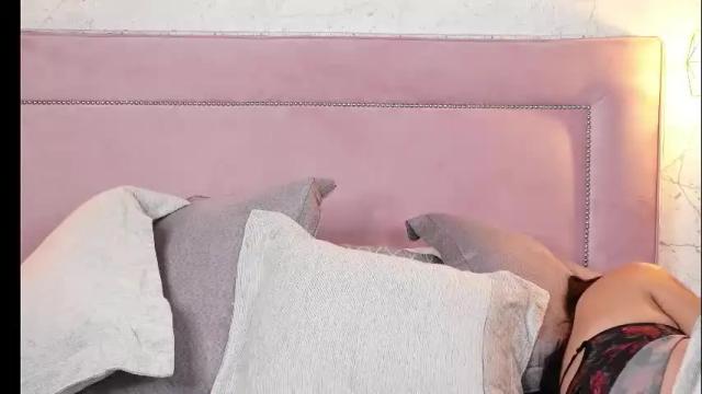 Image 4 of millabliss Stream on Chaturbate on 4 months ago