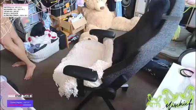 Image 12 of millamischief Stream on Chaturbate on 1 day ago
