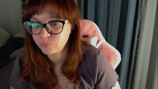 Image 4 of millapoolys Stream on Chaturbate on 1 month ago