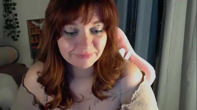 Image 3 of millapoolys Stream on Chaturbate on 1 month ago