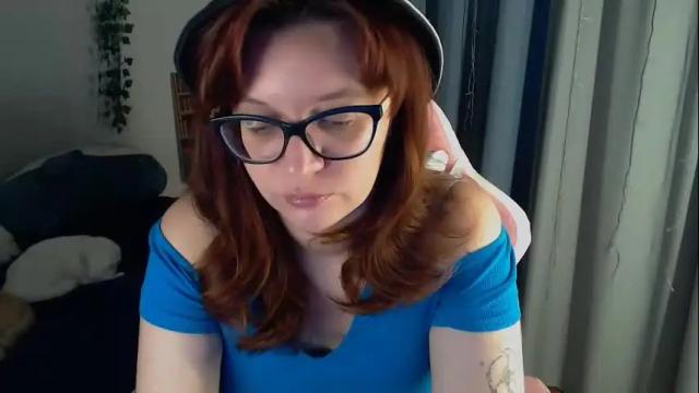 Image 2 of millapoolys Stream on Chaturbate on 1 month ago