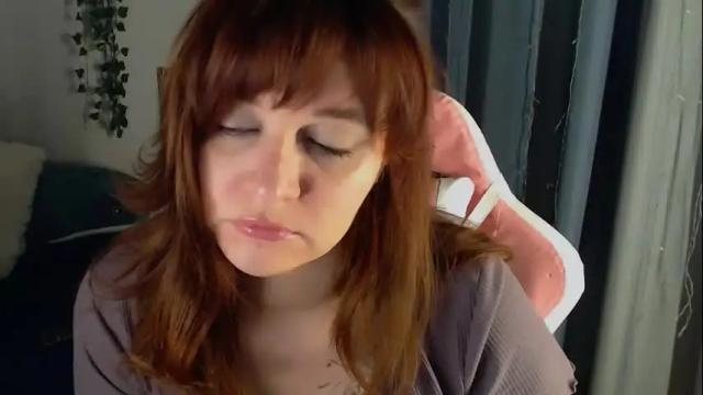 Image 3 of millapoolys Stream on Chaturbate on 1 month ago