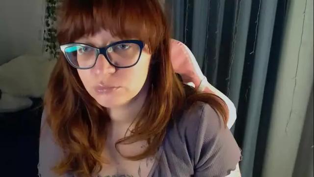 Image 3 of millapoolys Stream on Chaturbate on 24 days ago