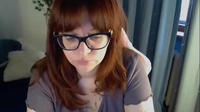 Image 2 of millapoolys Stream on Chaturbate on 17 days ago