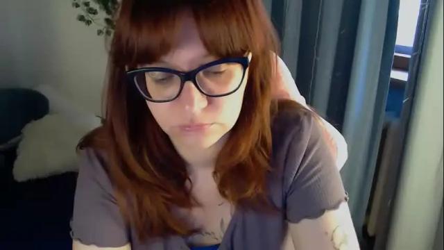 Image 4 of millapoolys Stream on Chaturbate on 17 days ago