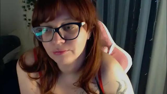 Image 12 of millapoolys Stream on Chaturbate on 8 days ago