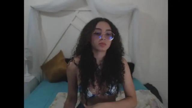 Image 3 of millaray_ Stream on Chaturbate on 19 months ago