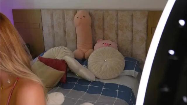 Image 10 of millarousse1 Stream on Chaturbate on 2 months ago