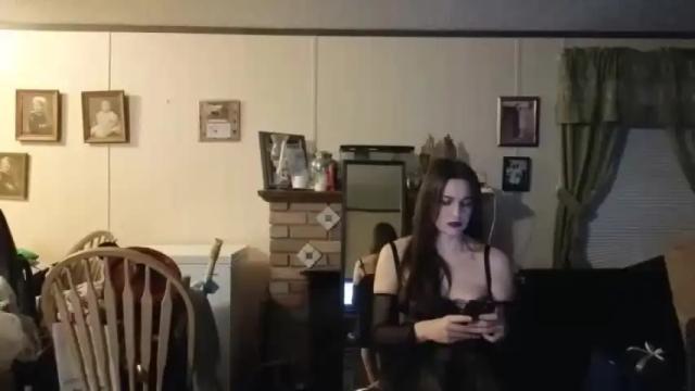 Image 7 of millasdarkspace Stream on Chaturbate on 14 months ago