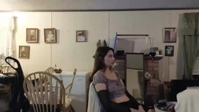 Image 12 of millasdarkspace Stream on Chaturbate on 12 months ago