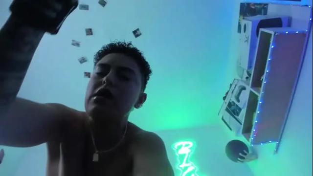 Image 8 of milley_rose Stream on Chaturbate on 1 month ago