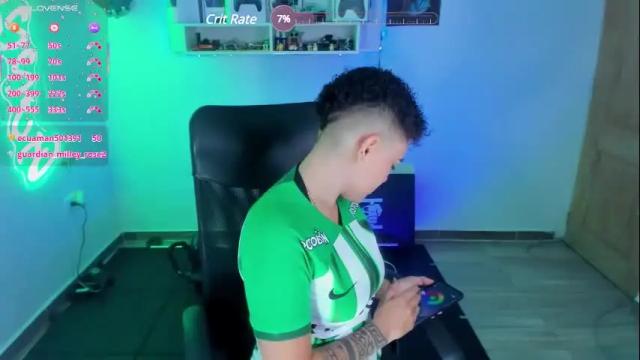Image 2 of milley_rose Stream on Chaturbate on 2 months ago