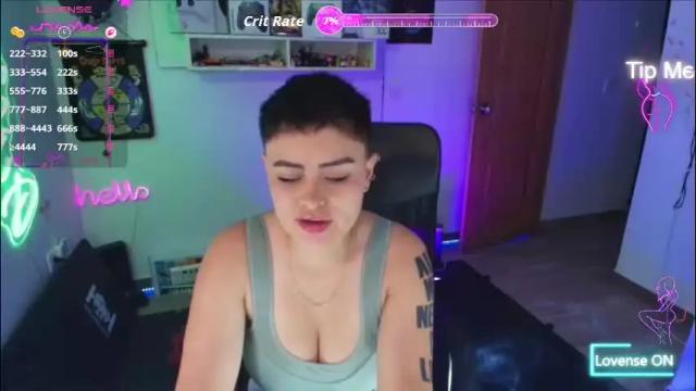 Image 2 of milley_rose Stream on Chaturbate on 1 month ago