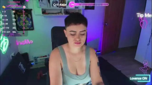 Image 4 of milley_rose Stream on Chaturbate on 1 month ago