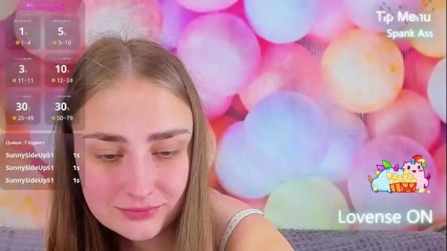 Image 3 of millibrooks Stream on Chaturbate on 24 days ago