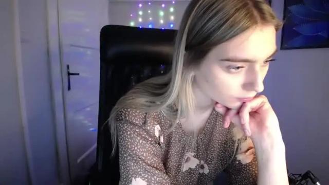 Image 3 of millie_lacroix Stream on Chaturbate on 13 months ago