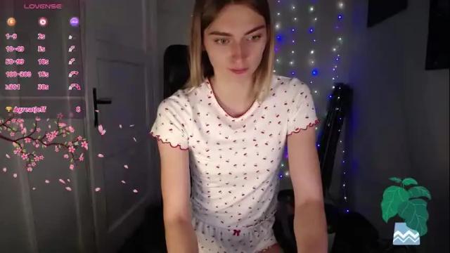 Thumbnail 1, millie_lacroix's Stream at Chaturbate, 1 month ago