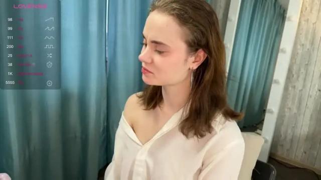 Image 2 of millie_way Stream on Chaturbate on 14 months ago