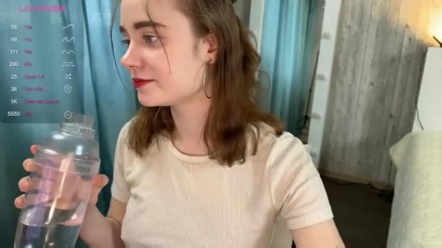 Image 8 of millie_way Stream on Chaturbate on 14 months ago