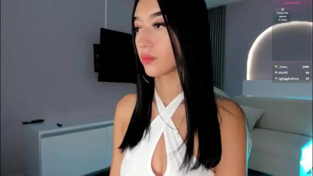 Image 2 of millieskinny_ Stream on Chaturbate on 2 months ago