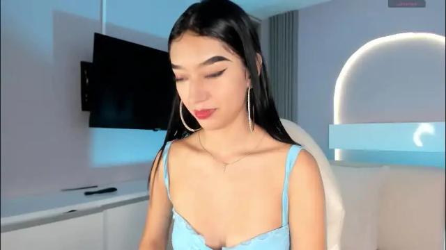 Image 3 of millieskinny_ Stream on Chaturbate on 2 months ago