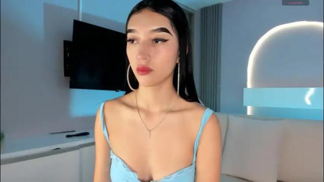 Image 7 of millieskinny_ Stream on Chaturbate on 2 months ago