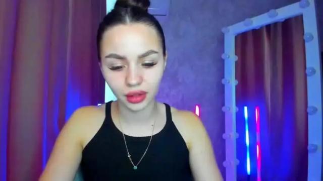 Image 2 of million_million Stream on Chaturbate on 15 months ago