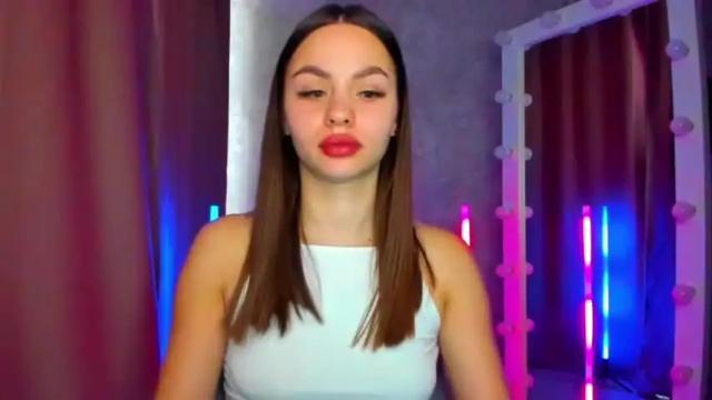 Image 3 of million_million Stream on Chaturbate on 14 months ago