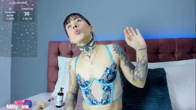 Image 3 of milly_ink Stream on Chaturbate on 2 days ago