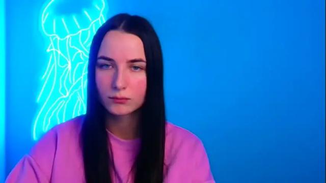 Image 2 of milly_liss Stream on Chaturbate on 1 month ago
