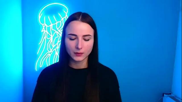 Image 2 of milly_liss Stream on Chaturbate on 17 days ago