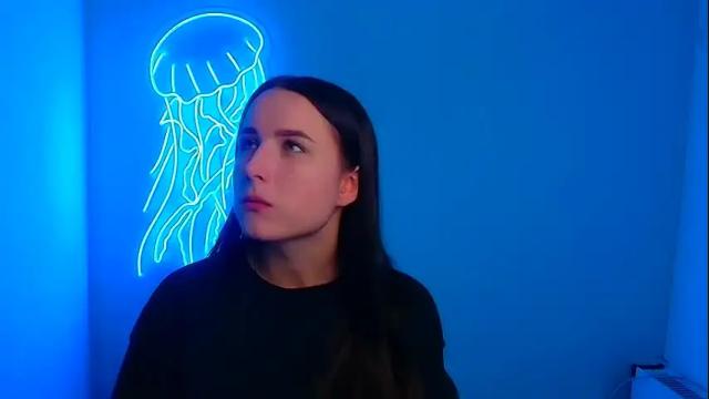 Image 4 of milly_liss Stream on Chaturbate on 17 days ago