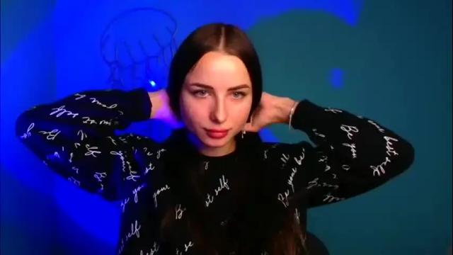 Image 2 of milly_liss Stream on Chaturbate on 3 months ago