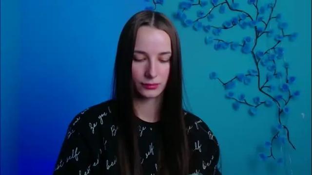 Image 2 of milly_liss Stream on Chaturbate on 9 days ago