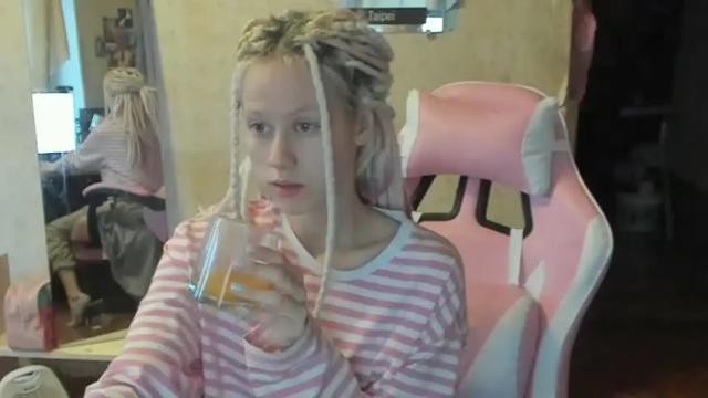 Image 4 of milly_meow Stream on Chaturbate on 19 months ago