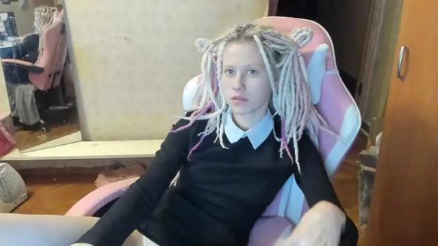 Image 4 of milly_meow Stream on Chaturbate on 19 months ago