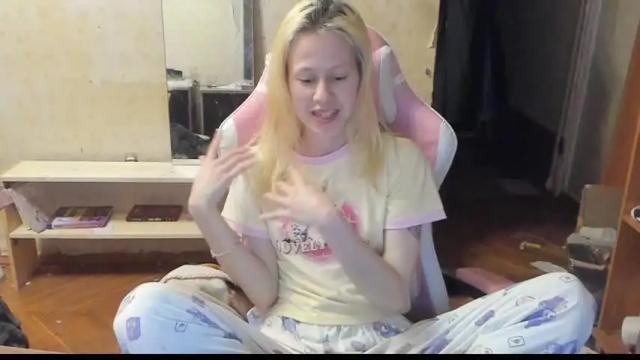 Image 3 of milly_meow Stream on Chaturbate on 18 months ago