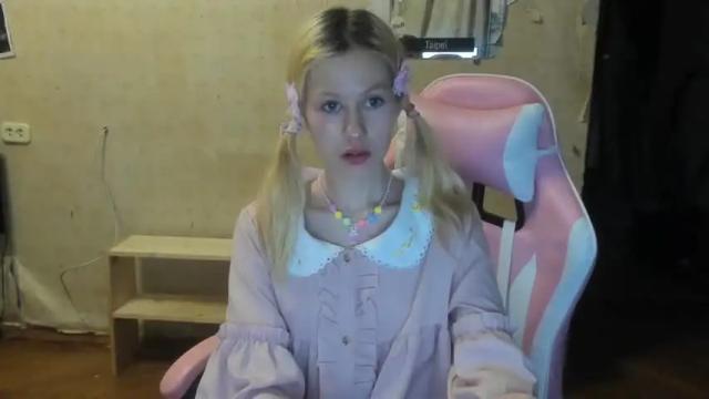 Image 3 of milly_meow Stream on Chaturbate on 17 months ago