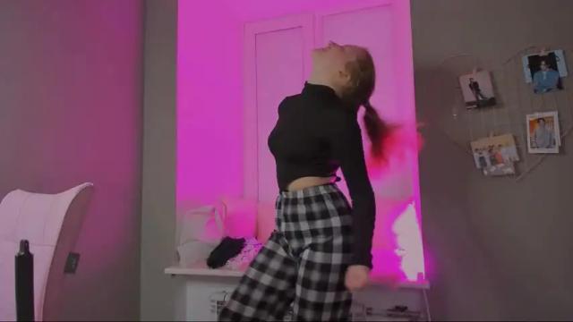 Image 7 of milly_milli Stream on Chaturbate on 25 months ago