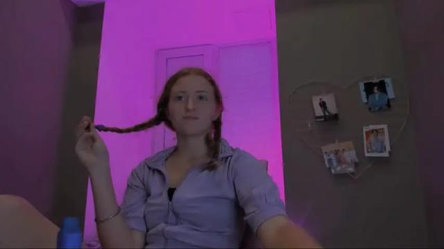 Image 2 of milly_milli Stream on Chaturbate on 24 months ago