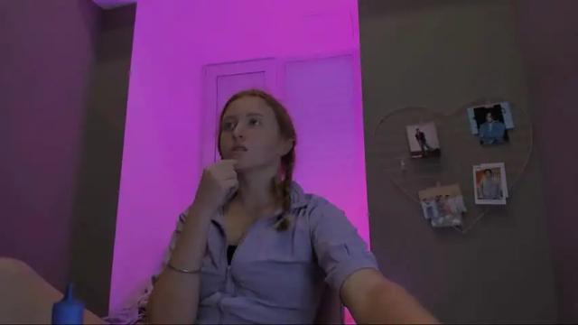 Image 3 of milly_milli Stream on Chaturbate on 24 months ago