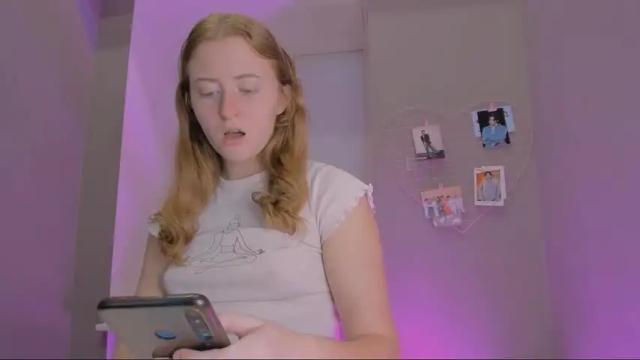 Image 10 of milly_milli Stream on Chaturbate on 24 months ago