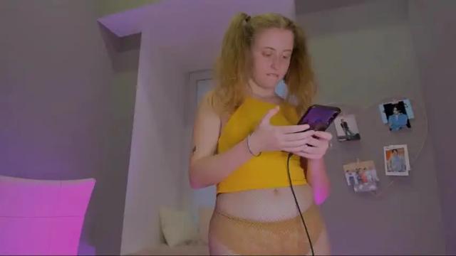 Image 7 of milly_milli Stream on Chaturbate on 24 months ago