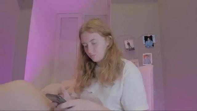 Image 4 of milly_milli Stream on Chaturbate on 23 months ago