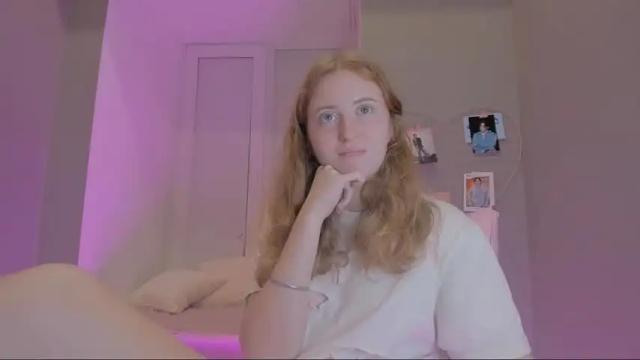 Image 6 of milly_milli Stream on Chaturbate on 23 months ago